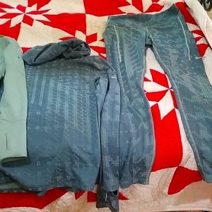 Nike Pro Therma Fit 4 pc jacket, hoodie, heavy top, leggings.